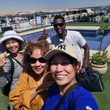 Five Star Nile Cruise From Aswan To Luxor Hotel Bagian luar foto