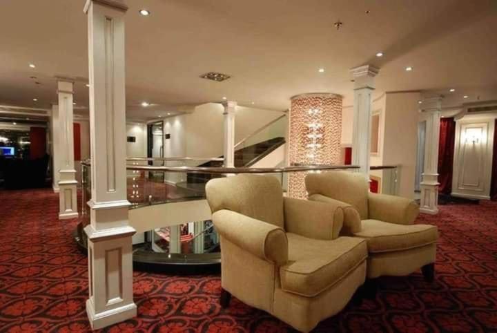 Five Star Nile Cruise From Aswan To Luxor Hotel Bagian luar foto